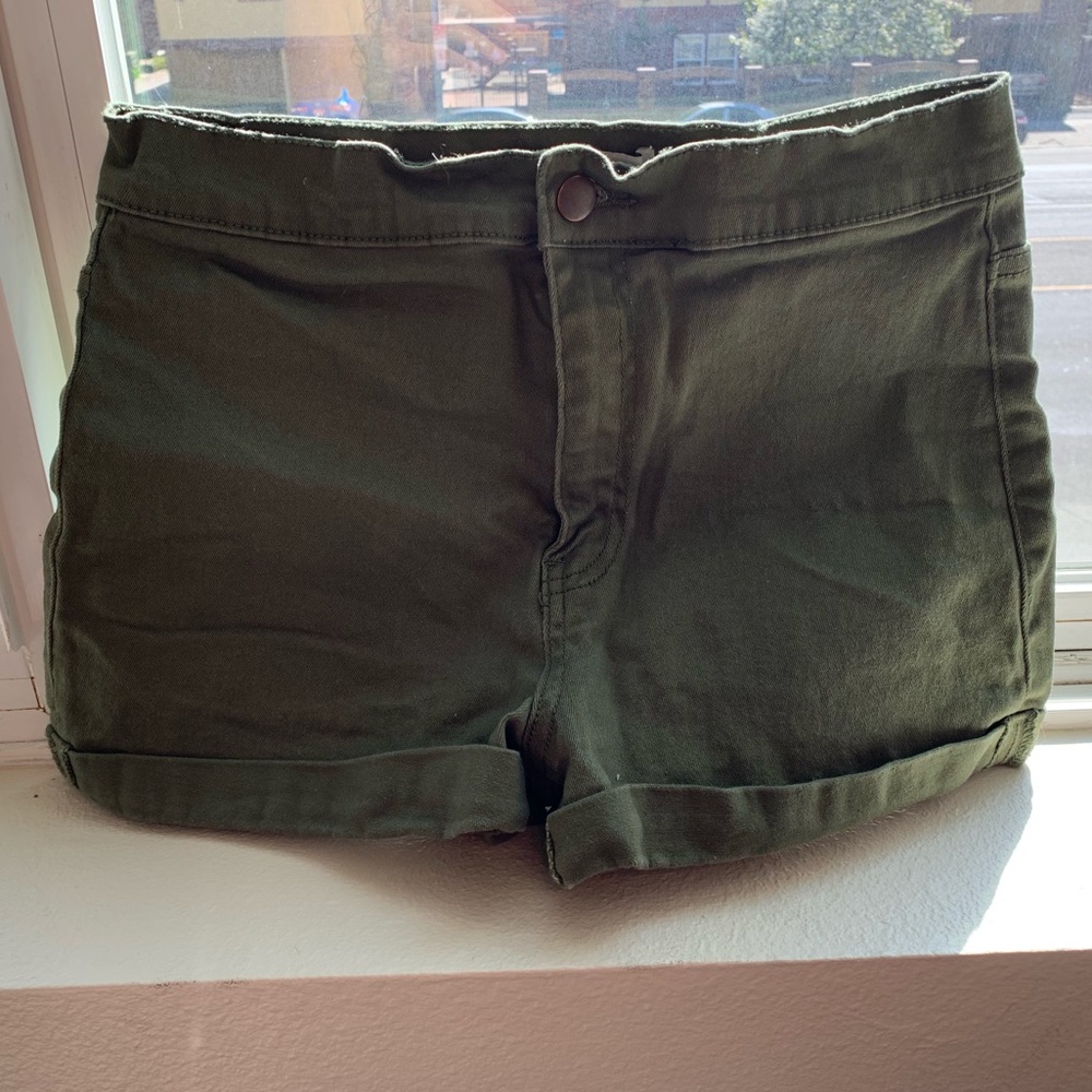 Forever 21 army green high waist shorts